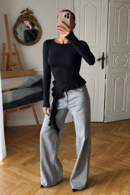 RUFFLE – bawełniana bluzka z falbanką